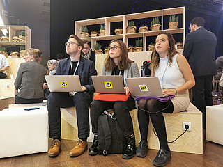 Berliner Geschäftsstelle der GI bei der Experten Diskussion zu den “10 Zukunftsfragen der KI“ im Sustainability Corner des BMWi. Berliner Geschäftsstelle der GI bei der Experten Diskussion zu den “10 Zukunftsfragen der KI“ im Sustainability Corner des BMWi.