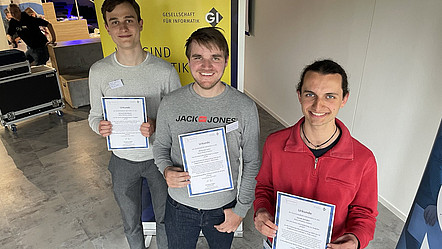 So sehen Sieger aus: Das Team profit.rocks konnte sich den ersten Platz sichern.