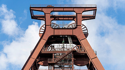 Ein Stahlturm auf dem Gelände der Zeche Zollverein